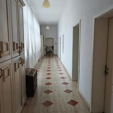 House וילה קריובה